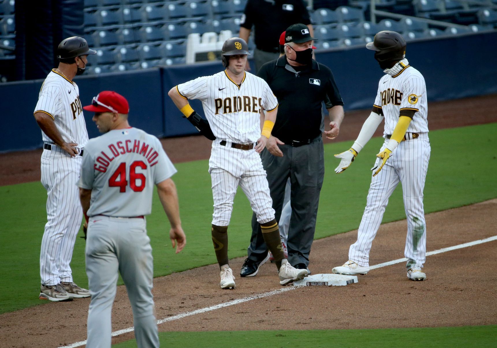 St. Louis Cardinals beat San Diego Padres 7-4 in Game 1 NLWild Card Series